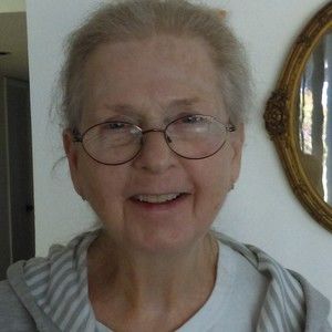 Meet your Posher, Julia